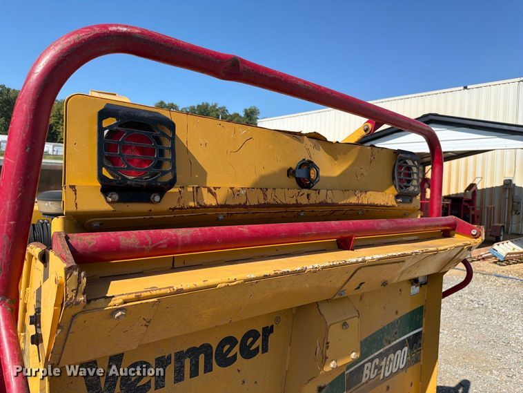 image for item FC3427 2019 Vermeer BC1000XL wood chipper