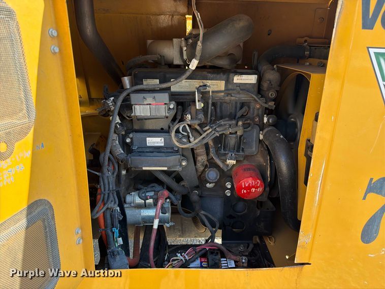 image for item FC3427 2019 Vermeer BC1000XL wood chipper