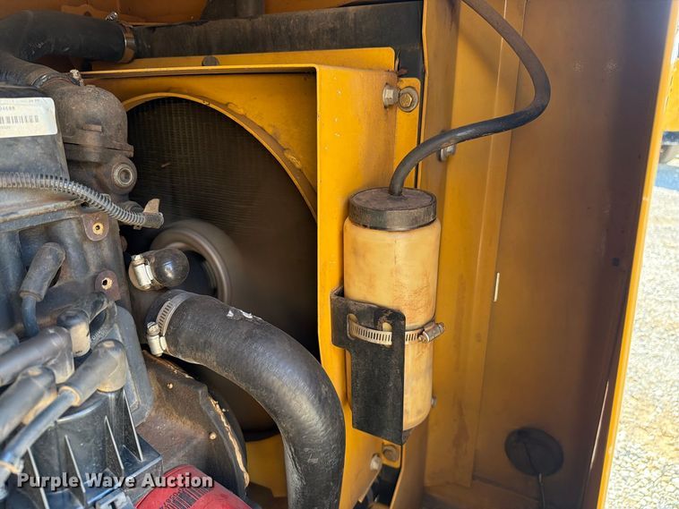 image for item FC3427 2019 Vermeer BC1000XL wood chipper
