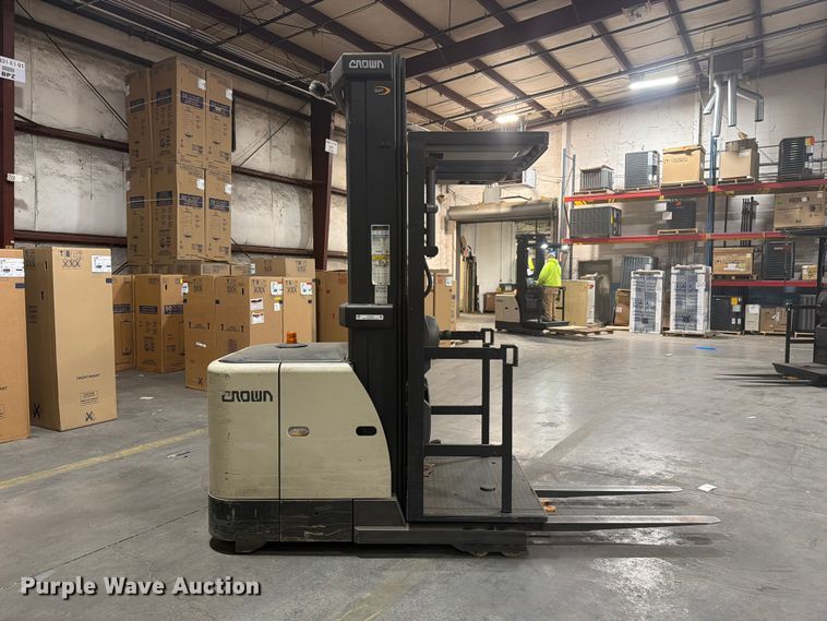 image for item FC3456 2019 Crown SP3520-30 order picker