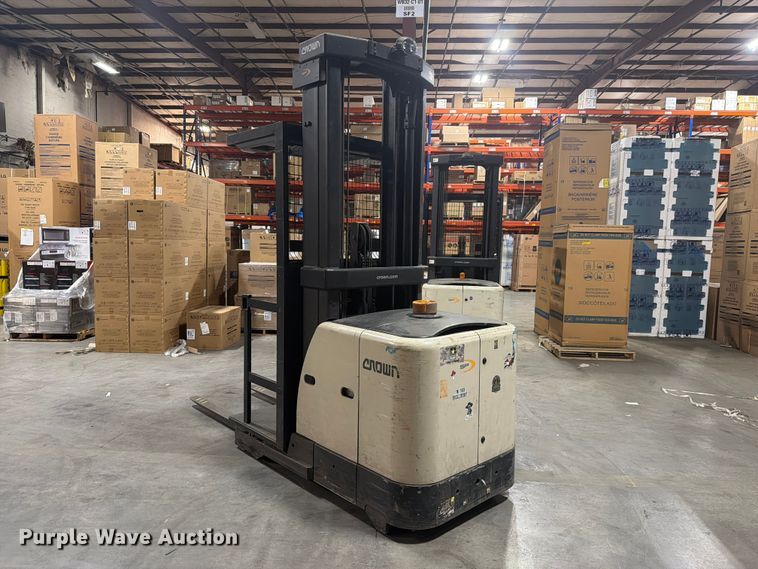 image for item FC3457 2018 Crown SP3520-30 order picker