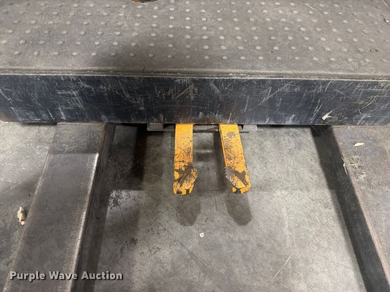 image for item FC3457 2018 Crown SP3520-30 order picker