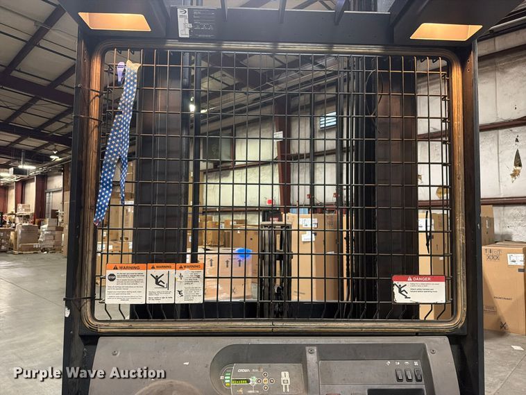 image for item FC3457 2018 Crown SP3520-30 order picker