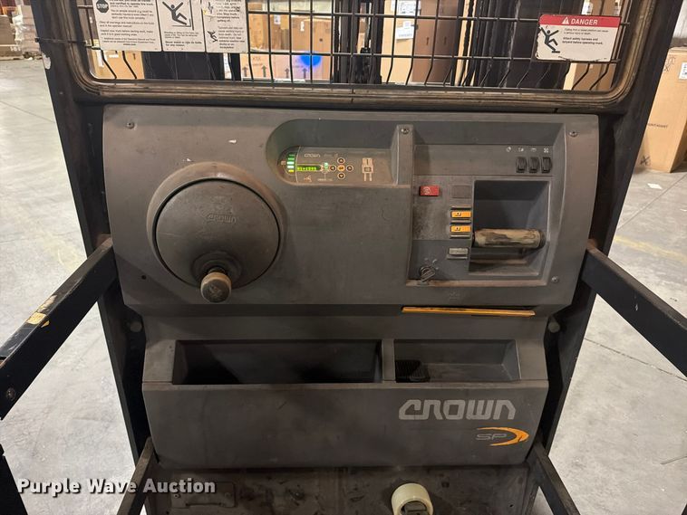 image for item FC3457 2018 Crown SP3520-30 order picker