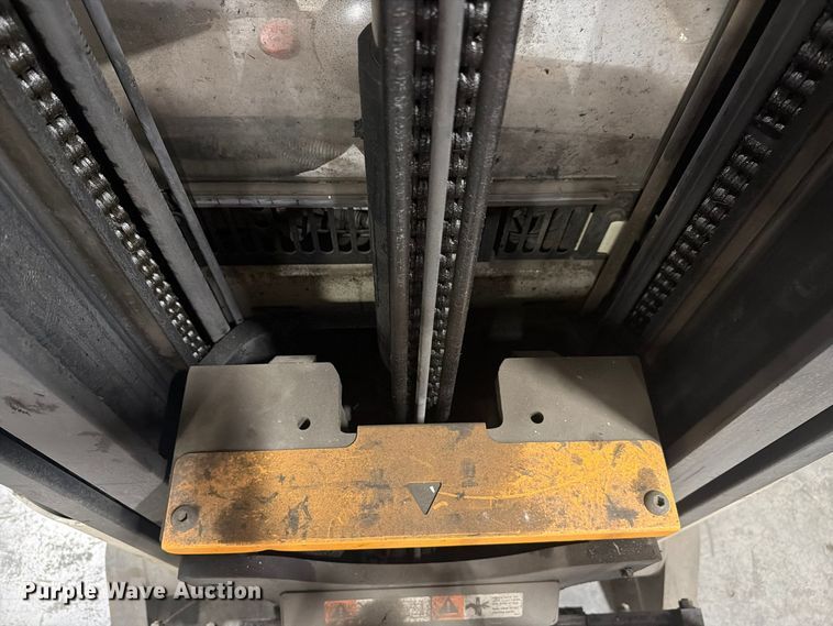 image for item FC3458 2019 Crown RR5715-35 reach truck