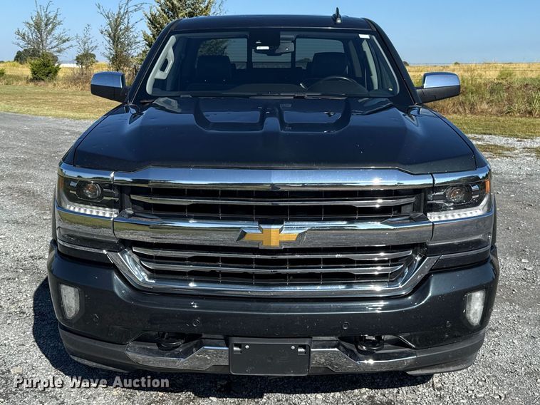 image for item FC4323 2017 Chevrolet Silverado 1500 Crew Cab pickup truck
