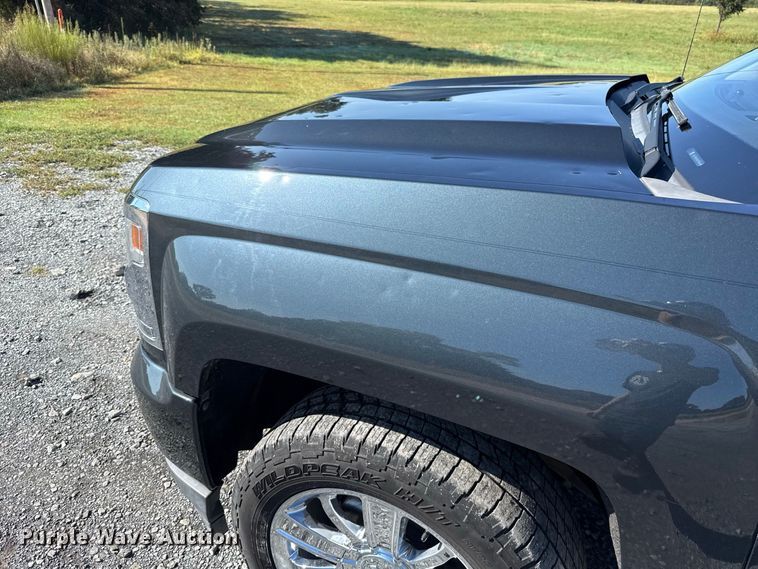image for item FC4323 2017 Chevrolet Silverado 1500 Crew Cab pickup truck