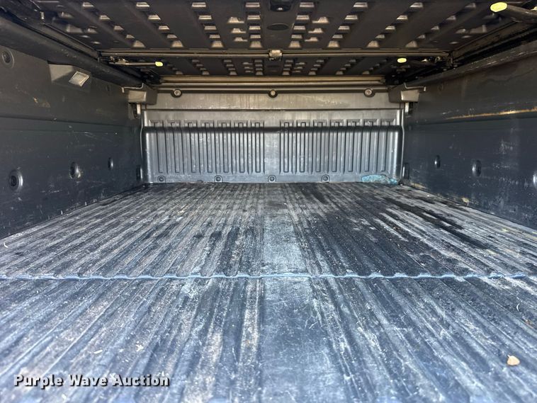 image for item FC4323 2017 Chevrolet Silverado 1500 Crew Cab pickup truck