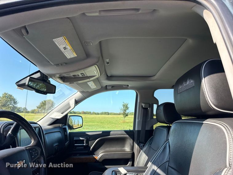 image for item FC4323 2017 Chevrolet Silverado 1500 Crew Cab pickup truck