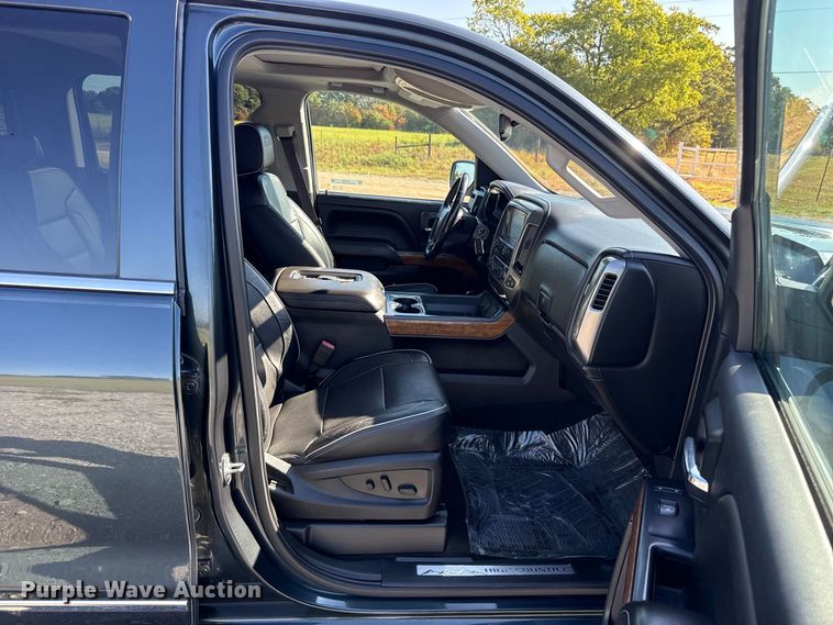 image for item FC4323 2017 Chevrolet Silverado 1500 Crew Cab pickup truck