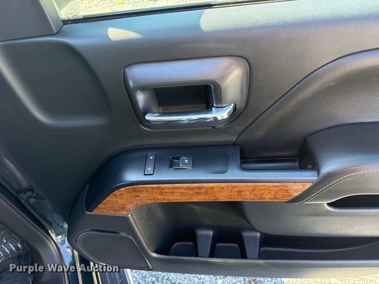 image for item FC4323 2017 Chevrolet Silverado 1500 Crew Cab pickup truck