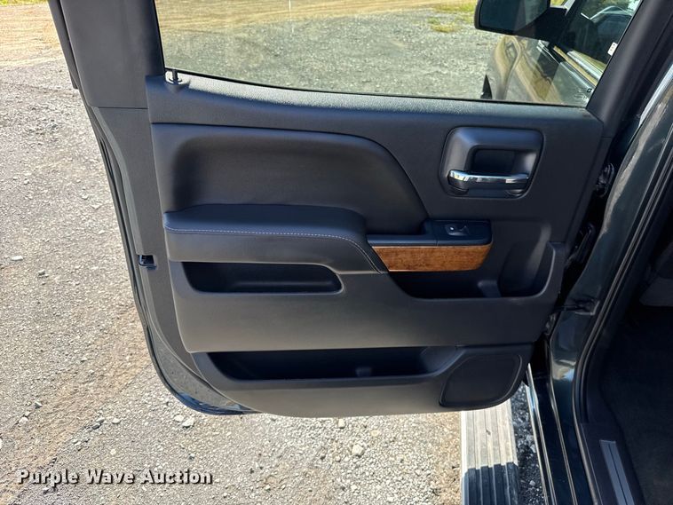 image for item FC4323 2017 Chevrolet Silverado 1500 Crew Cab pickup truck