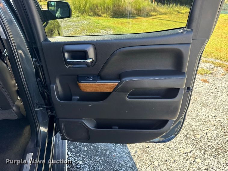 image for item FC4323 2017 Chevrolet Silverado 1500 Crew Cab pickup truck