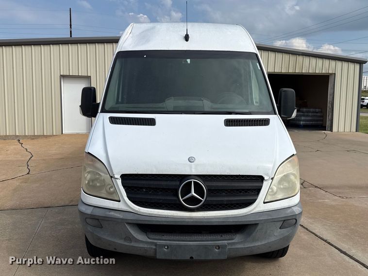 image for item FC4419 2011 Mercedes-Benz Sprinter van