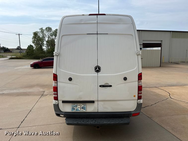 image for item FC4419 2011 Mercedes-Benz Sprinter van