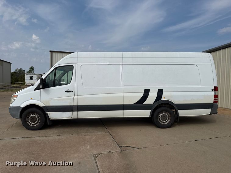 image for item FC4419 2011 Mercedes-Benz Sprinter van