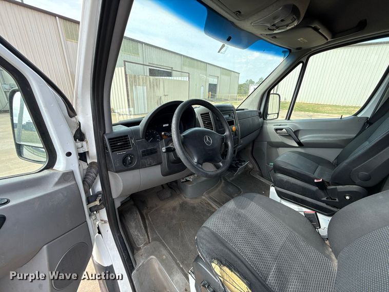image for item FC4419 2011 Mercedes-Benz Sprinter van