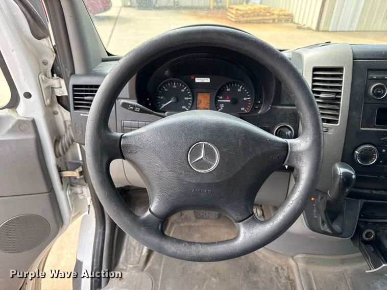 image for item FC4419 2011 Mercedes-Benz Sprinter van