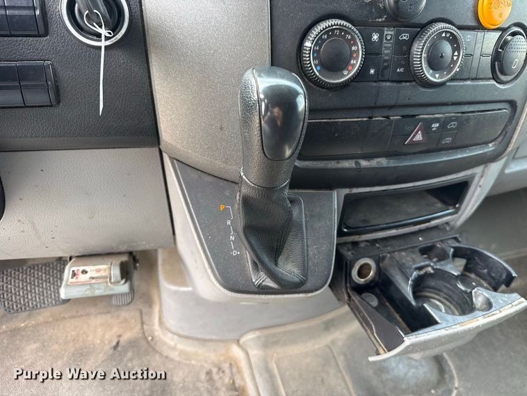 image for item FC4419 2011 Mercedes-Benz Sprinter van
