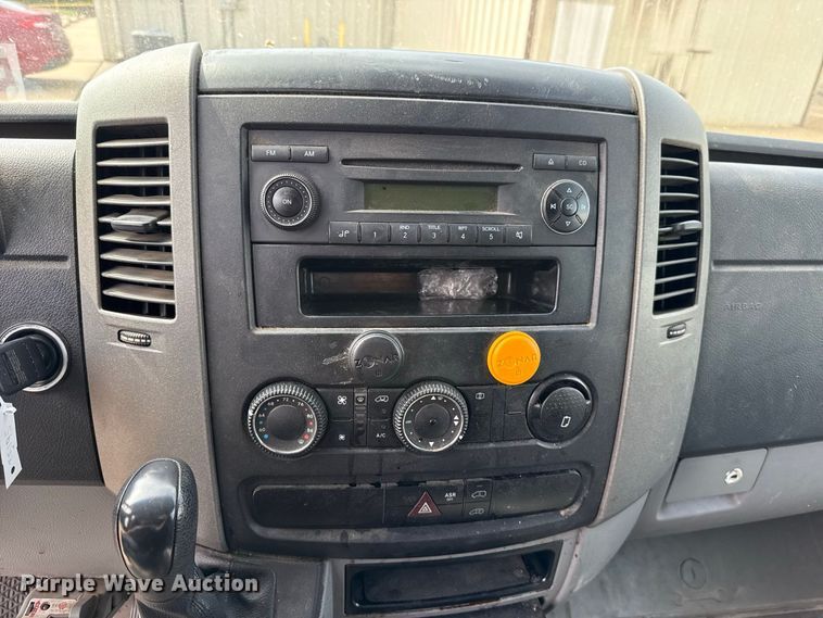 image for item FC4419 2011 Mercedes-Benz Sprinter van