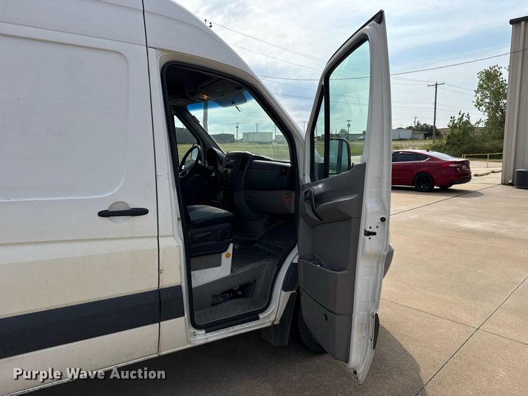 image for item FC4419 2011 Mercedes-Benz Sprinter van
