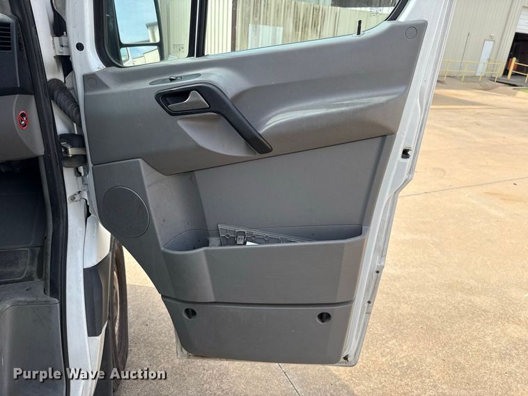 image for item FC4419 2011 Mercedes-Benz Sprinter van