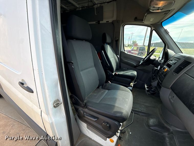 image for item FC4419 2011 Mercedes-Benz Sprinter van