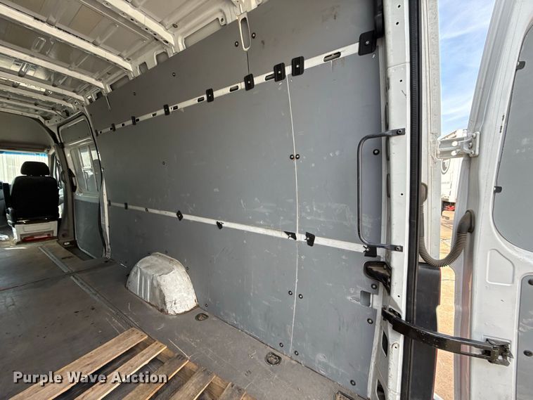 image for item FC4419 2011 Mercedes-Benz Sprinter van