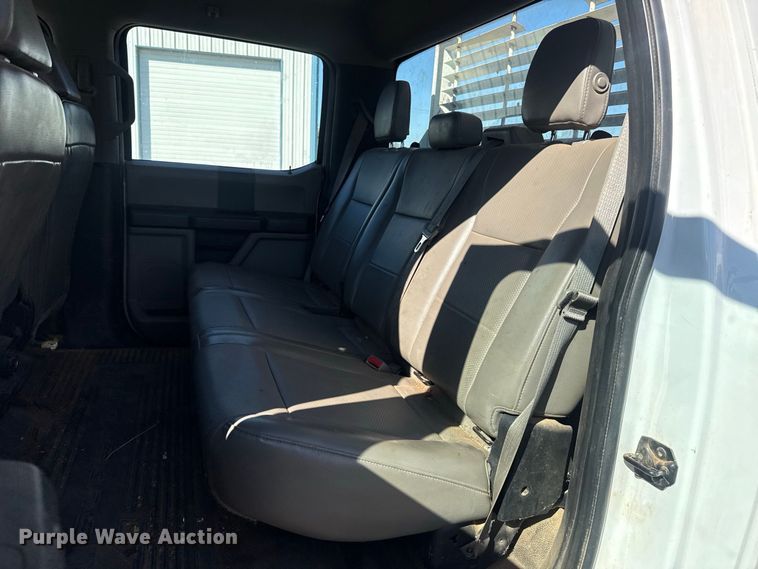 image for item FC4506 2017 Ford F350 Super Duty Crew Cab utility bed pickup truck