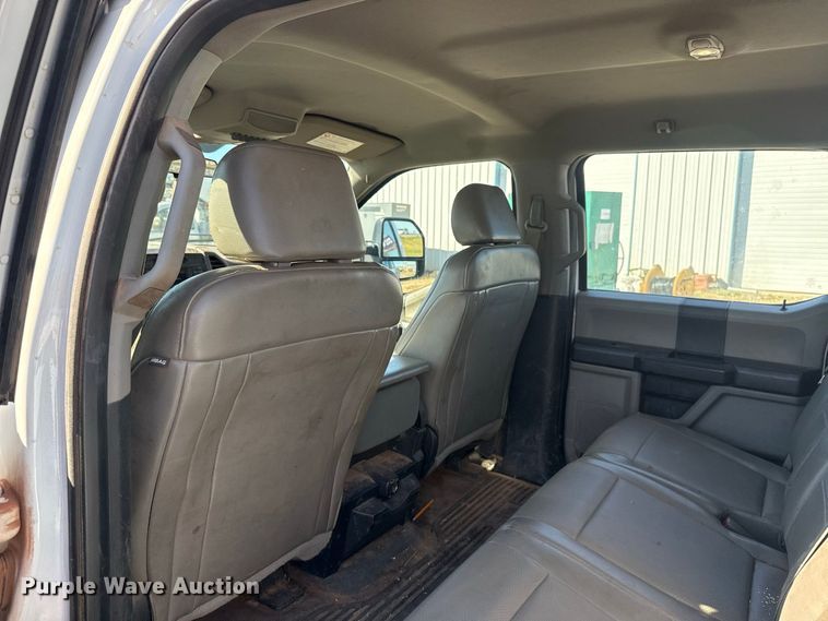 image for item FC4506 2017 Ford F350 Super Duty Crew Cab utility bed pickup truck