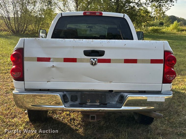 image for item FG0721 2007 Dodge Ram 2500 Ext. Cab pickup truck