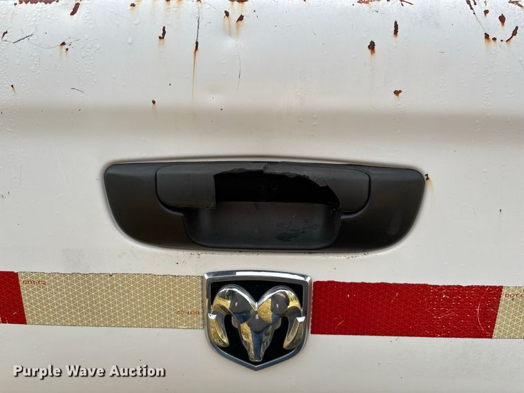 image for item FG0721 2007 Dodge Ram 2500 Ext. Cab pickup truck