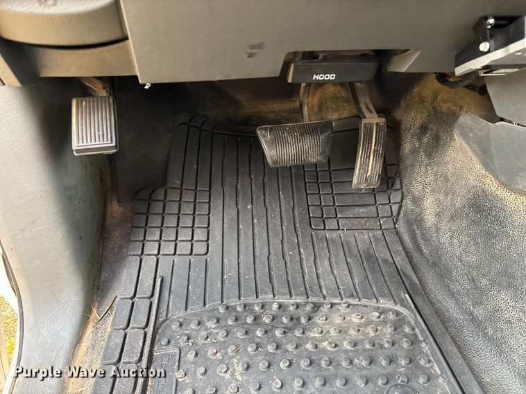 image for item FG0721 2007 Dodge Ram 2500 Ext. Cab pickup truck