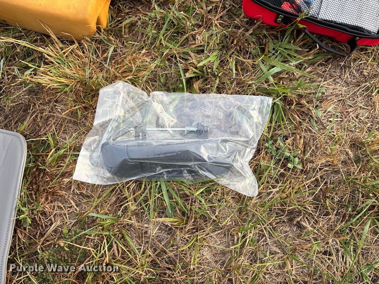 image for item FG0721 2007 Dodge Ram 2500 Ext. Cab pickup truck
