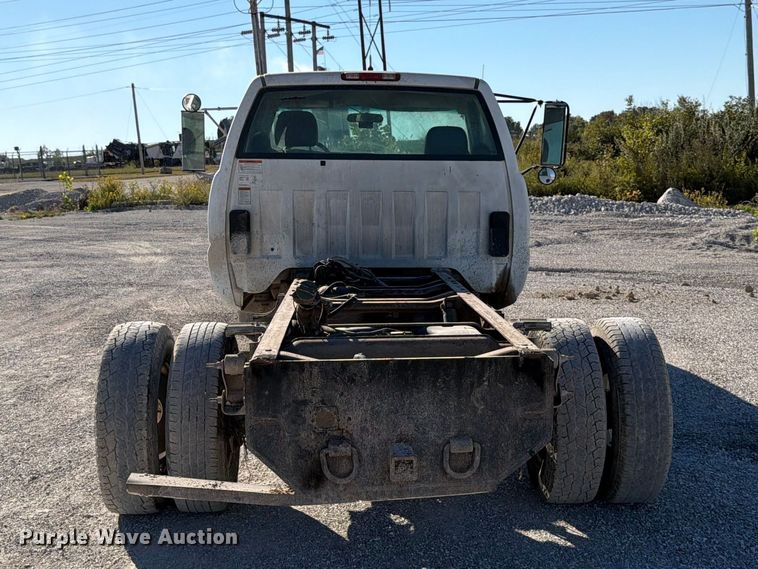 image for item FG0779 2007 Chevrolet 3500HD pickup truck cab and chassis
