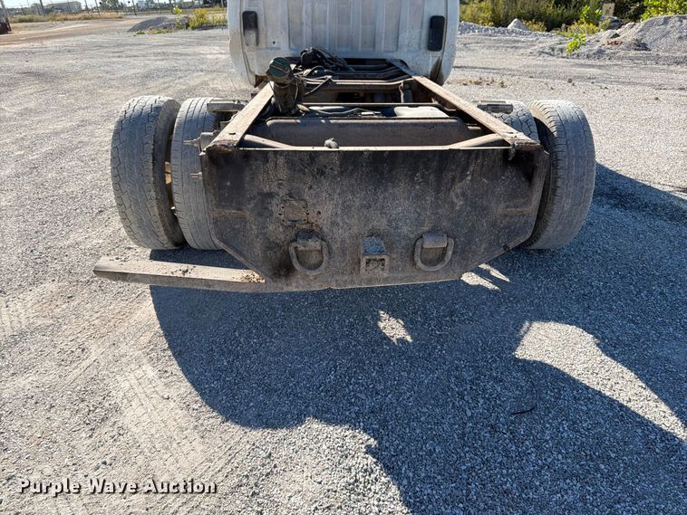 image for item FG0779 2007 Chevrolet 3500HD pickup truck cab and chassis