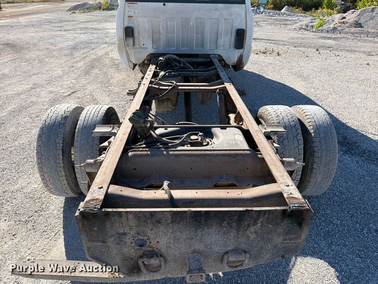 image for item FG0779 2007 Chevrolet 3500HD pickup truck cab and chassis