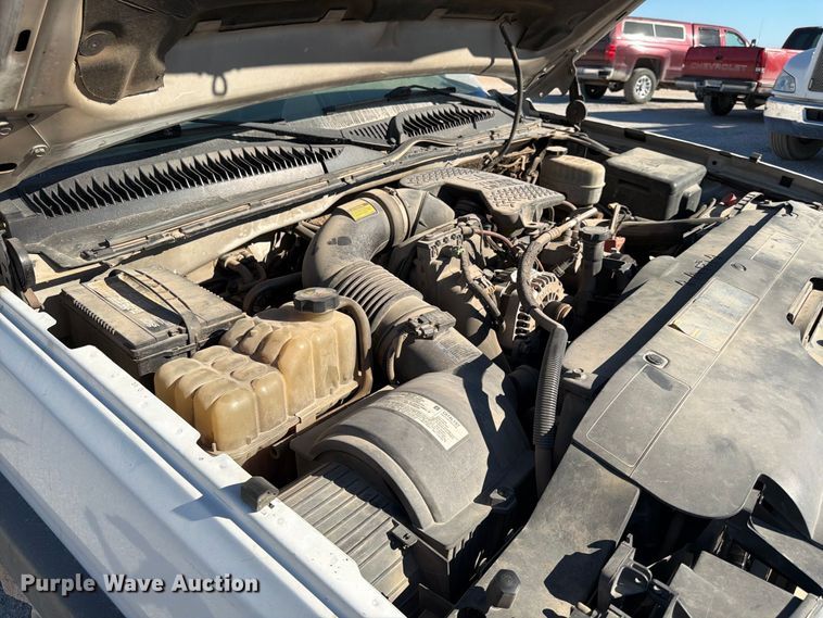 image for item FG0779 2007 Chevrolet 3500HD pickup truck cab and chassis