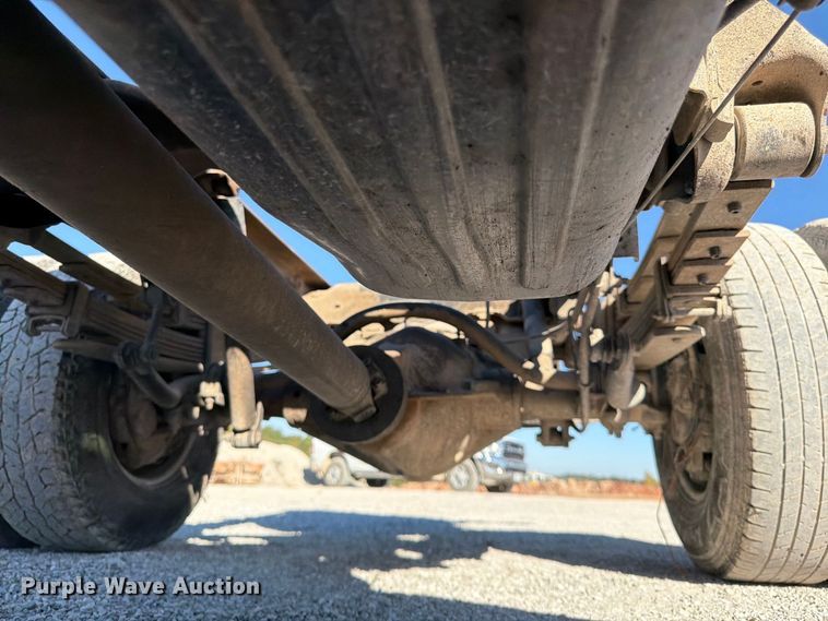 image for item FG0779 2007 Chevrolet 3500HD pickup truck cab and chassis