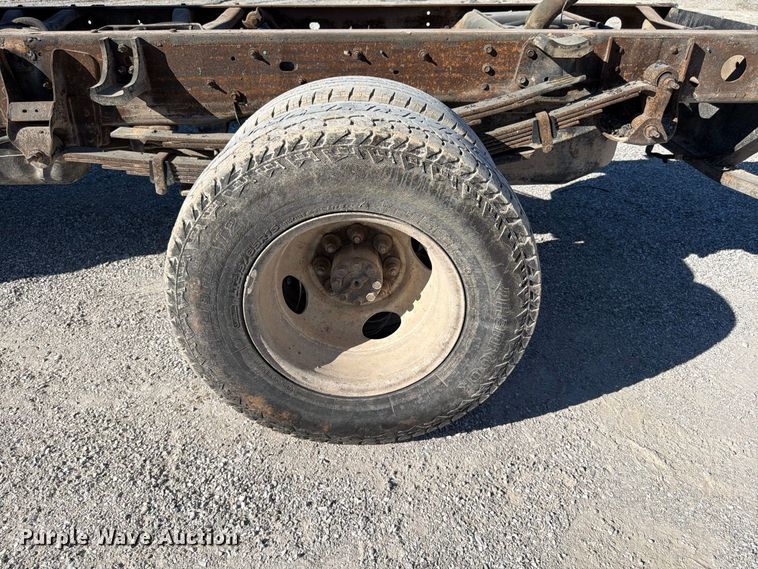 image for item FG0779 2007 Chevrolet 3500HD pickup truck cab and chassis