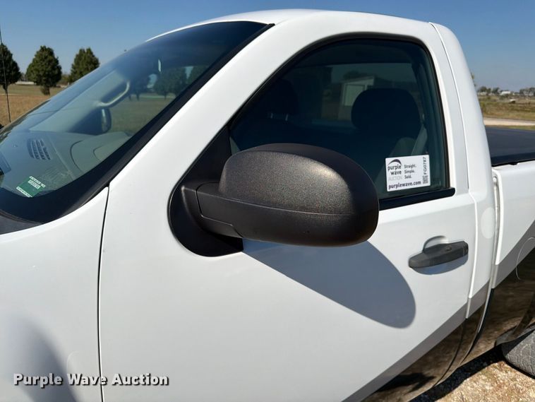 image for item FG0787 2012 Chevrolet Silverado 1500 pickup truck