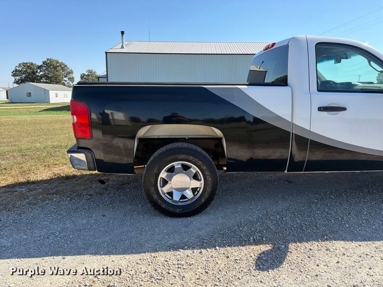 image for item FG0787 2012 Chevrolet Silverado 1500 pickup truck