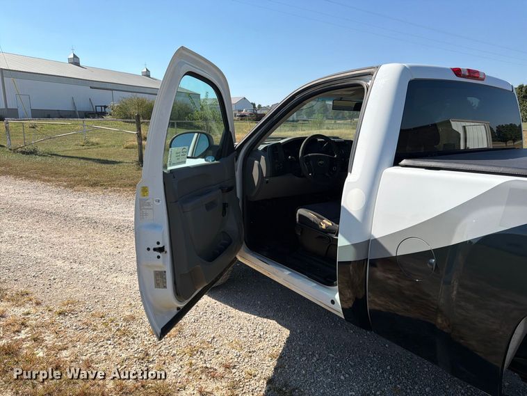 image for item FG0787 2012 Chevrolet Silverado 1500 pickup truck