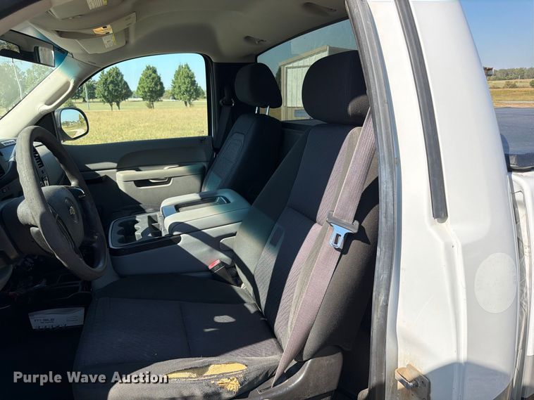 image for item FG0787 2012 Chevrolet Silverado 1500 pickup truck