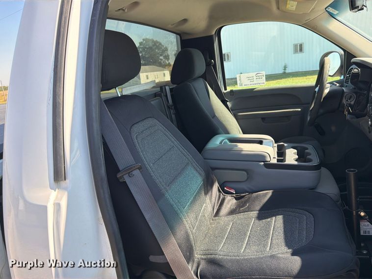 image for item FG0787 2012 Chevrolet Silverado 1500 pickup truck