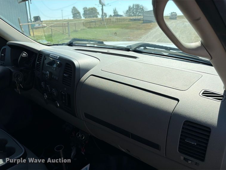 image for item FG0787 2012 Chevrolet Silverado 1500 pickup truck