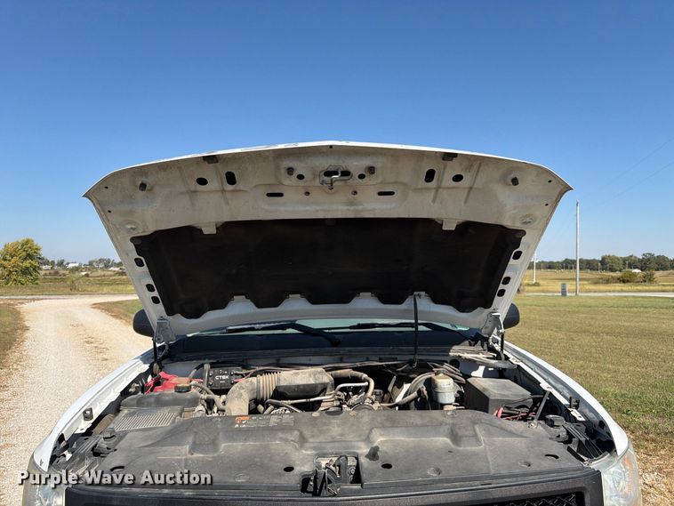 image for item FG0787 2012 Chevrolet Silverado 1500 pickup truck