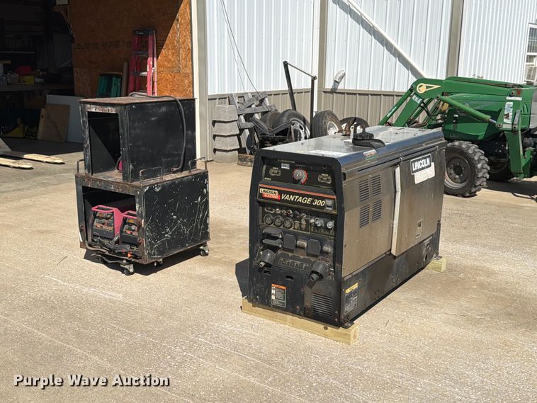 image for item FG0791 Lincoln Electric Vantage 300 welder/generator