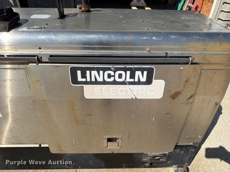 image for item FG0791 Lincoln Electric Vantage 300 welder/generator