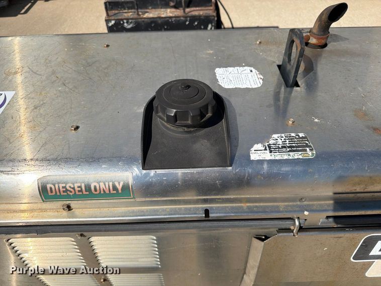 image for item FG0791 Lincoln Electric Vantage 300 welder/generator